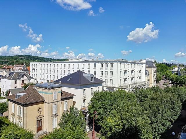 Vittel Spacieux 2 Pieces Renove - Confortable - Vue - 200 Metres Thermes Exterior foto